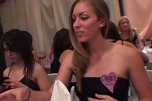 黑人与美女又粗又大又爽又黄又猛